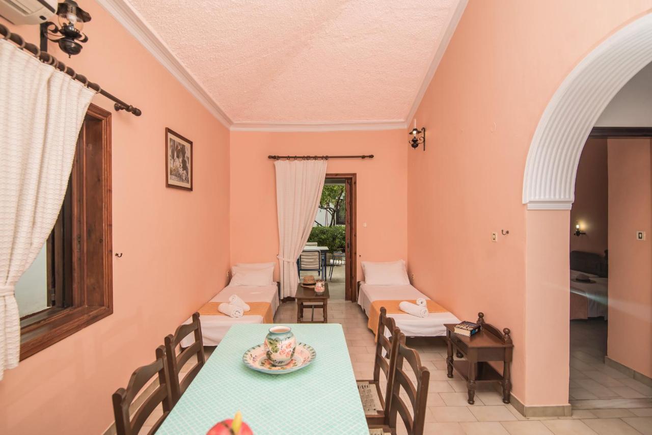 Alykes Park Bungalows Экстерьер фото
